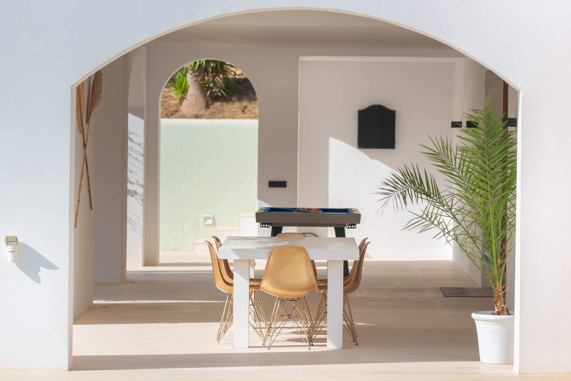 Resa Estates finca Can Floral Ibiza sale koop details dining.jpg